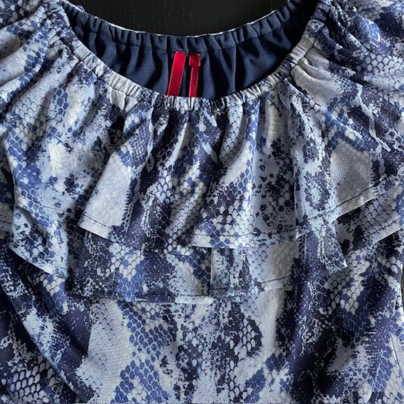 Blue snake-print blouse with double ruffle - Picture 3 of 3